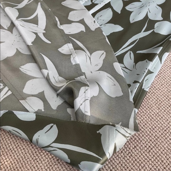 Lee Mathews Floral silk skirt - Picture 10 of 15